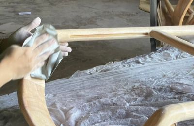 脚、背板、天板全てが、職人の削りだしによってひとつひとつ丁寧に仕上げています - ORIORI chair & table